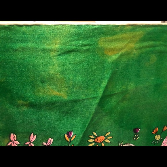 Vintage illustrated people scarf - Picture 5 of 8